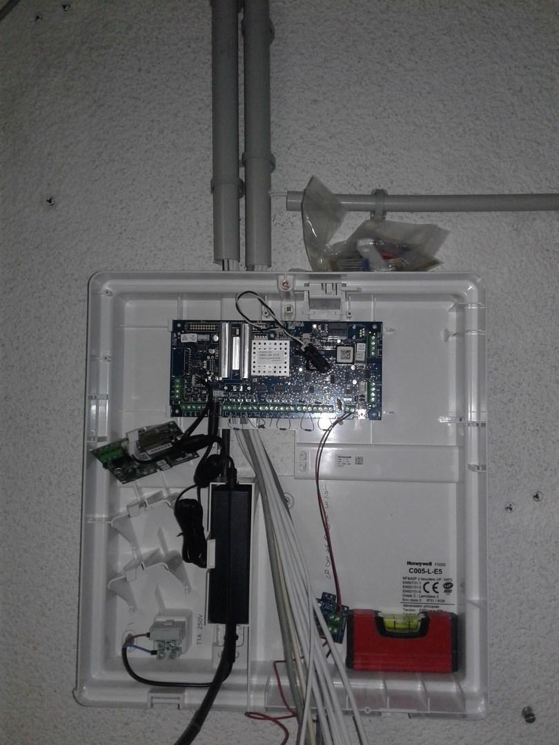 Centrale Galaxy Flex 20 Honeywell chez des particuliers